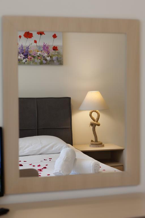Petra Thea Apartment *