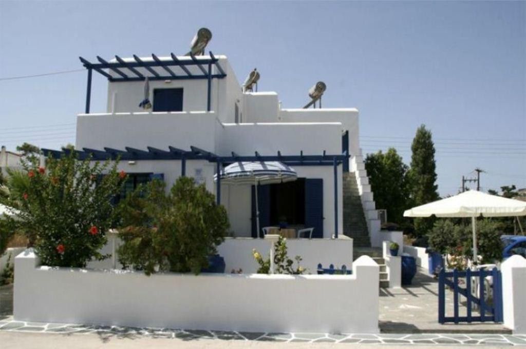 Pavlis Studios 2* Marathokampos
