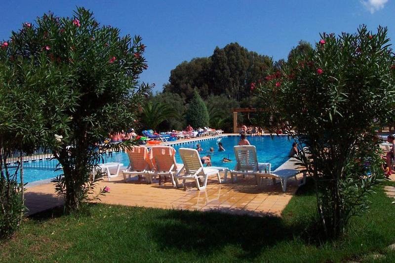Aparthotel Helion 3*