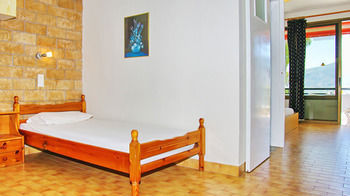 Lions2 Studios And Apartments *