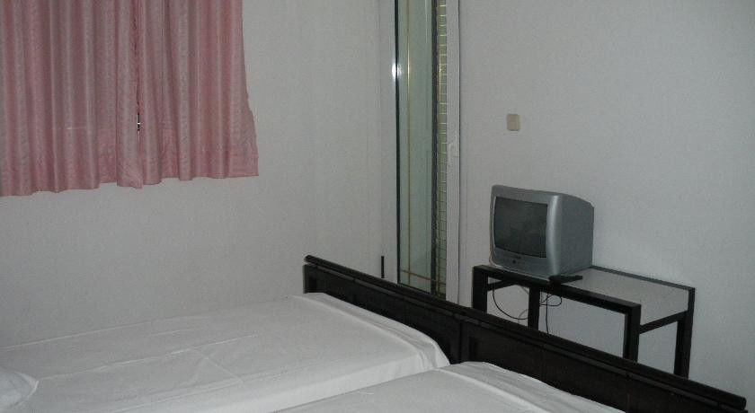 Anna Aparthotel 3*