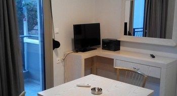 Hotel Attalos &