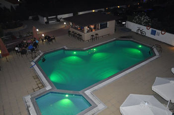 Sarti Plaza Sarti