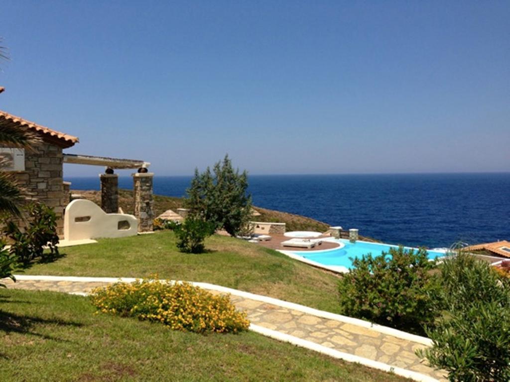 Toxotis Villas Aparthotel Armenistis (Ikaria)