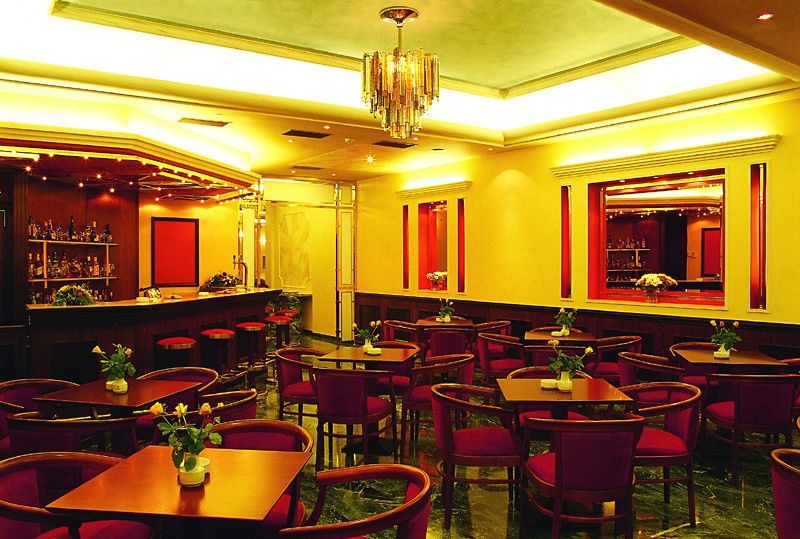 Savoy 3* Piraeus