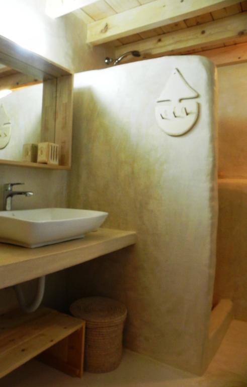 Lindos Esel Suites *