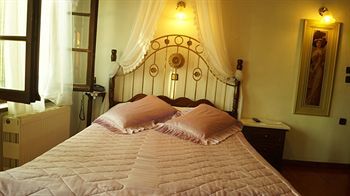 Mansion Theodora Guest house 3*