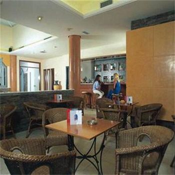 Hotel Kalloni 3*
