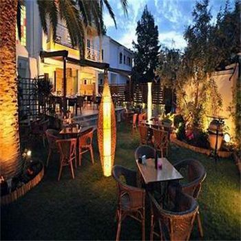 Hotel Kalloni 3*