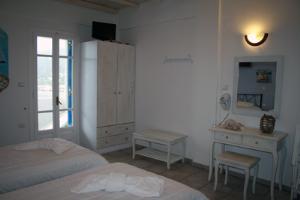 Niovi Hotel Livadi (Serifos)