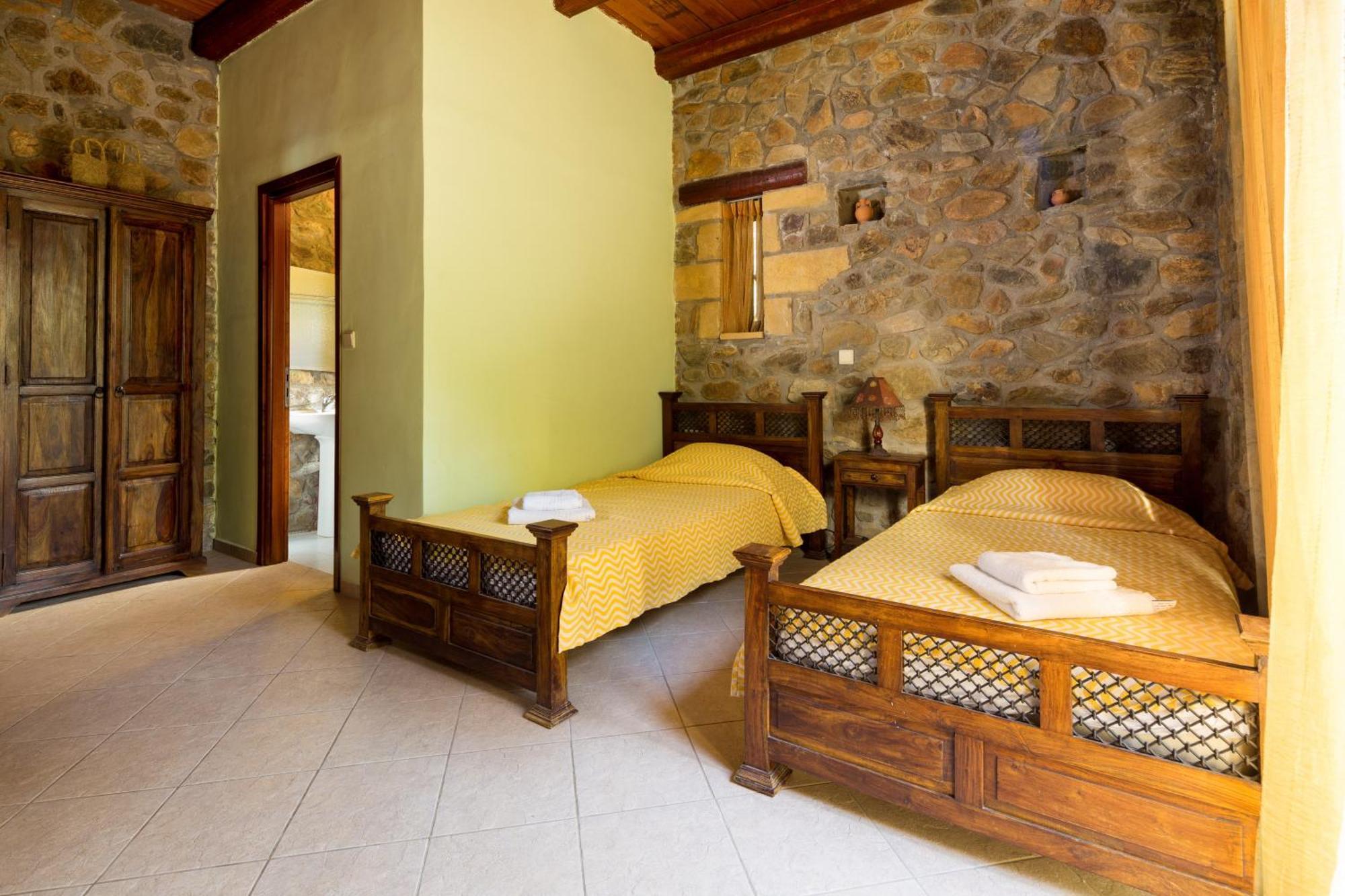 Villa Kimothoe With Private Pool, Only 20 Min To Elafonissi Amigdhalokefali