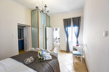 Villa Malteza Private Imerovigli (Santorini)