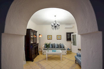 Malteza Private Villa Imerovigli (Santorini)