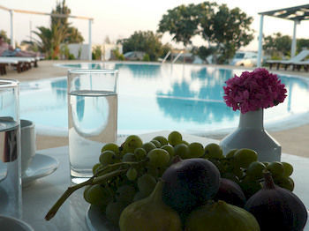 Nostos 3* Agios Georgios (Santorini)