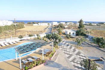 Nostos Hotel 3*