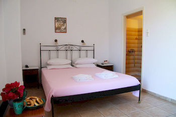 Artemon Hotel 3*