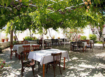 Artemon Hotel Artemonas
