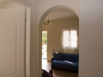 Apartment Moschona Lakithra