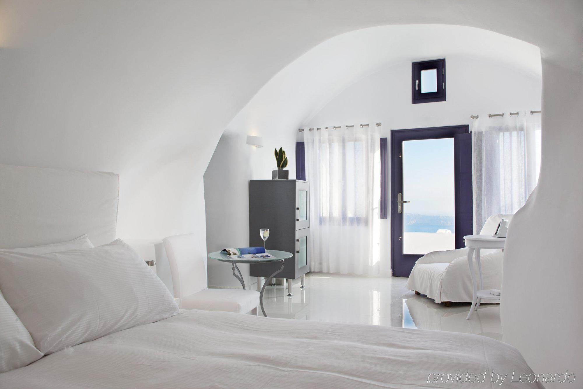 Katikies Chromata Santorini - The Leading Of The World Hotel 5*