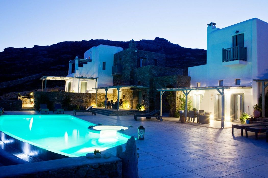 Niriides Homes & Aparthotel 3*