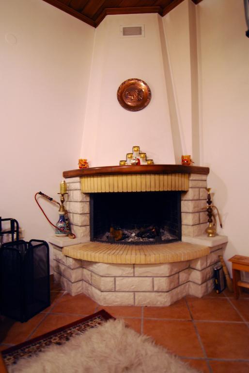 To Spiti Tis Pareas Apartment Agios Nikolaos (Central Greece)