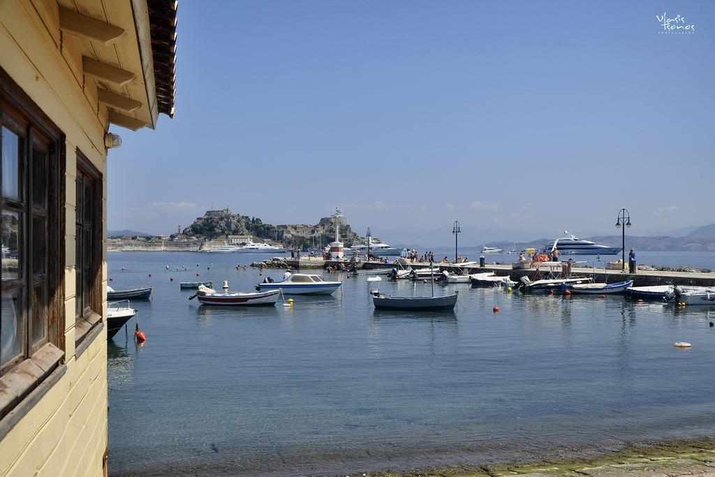 Anemomilos * Corfu (city)