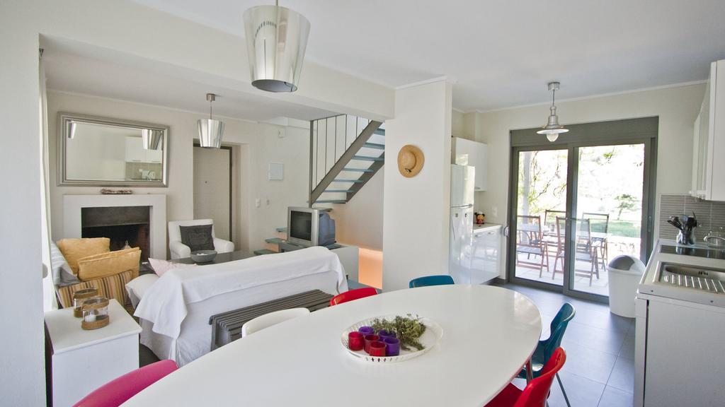 Feebles Garden House, Spathies * Kalogria (Sithonia)