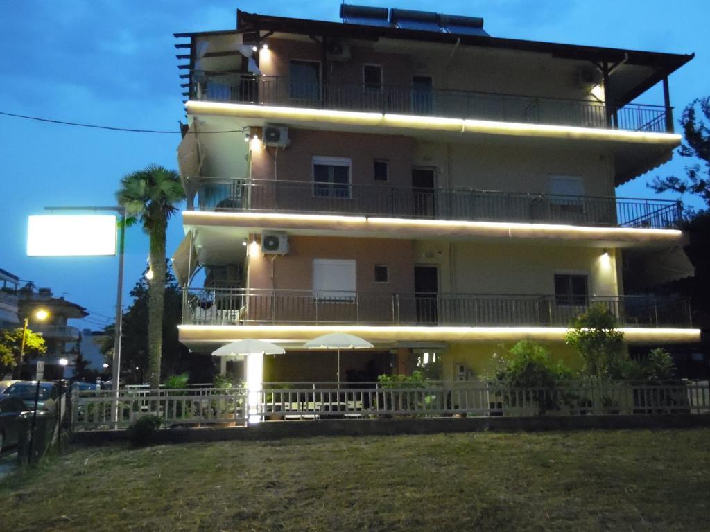 Four Seasons 2 * Paralia Katerinis