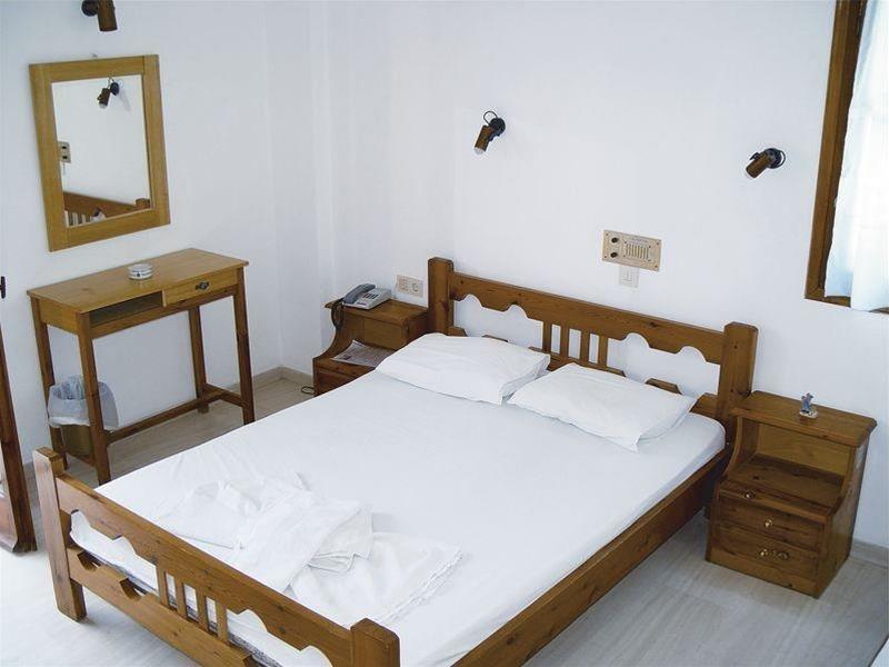 Eva Marina Hotel