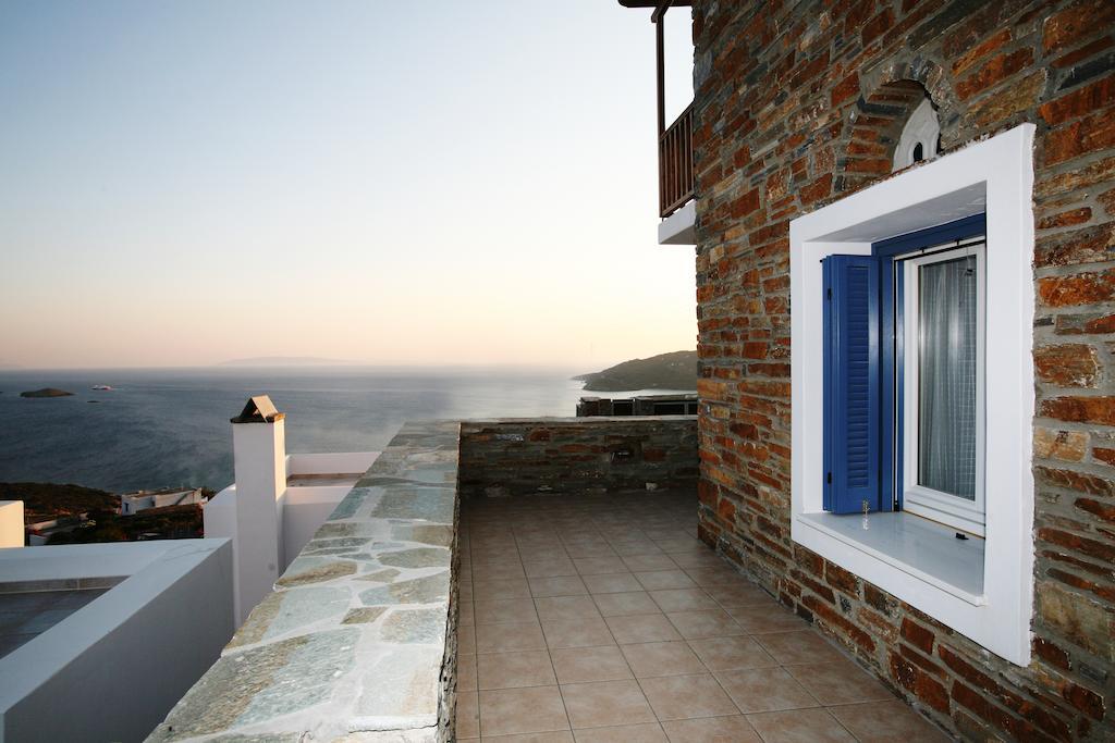 Andros Prive Aparthotel 3*