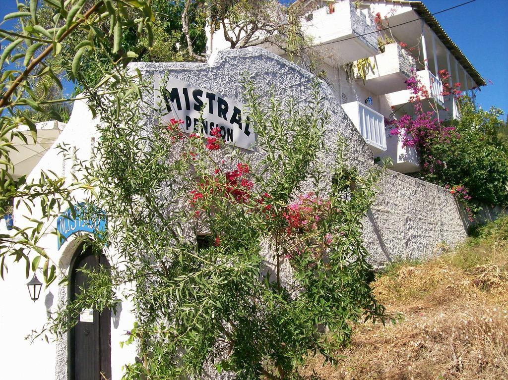 Mistral * Lefkada City