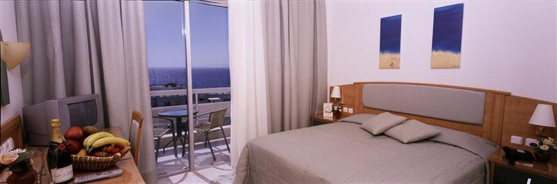 Hotel Semiramis 4*