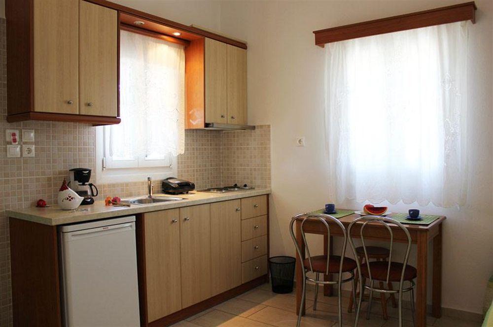 & Archontou Bed & Breakfast