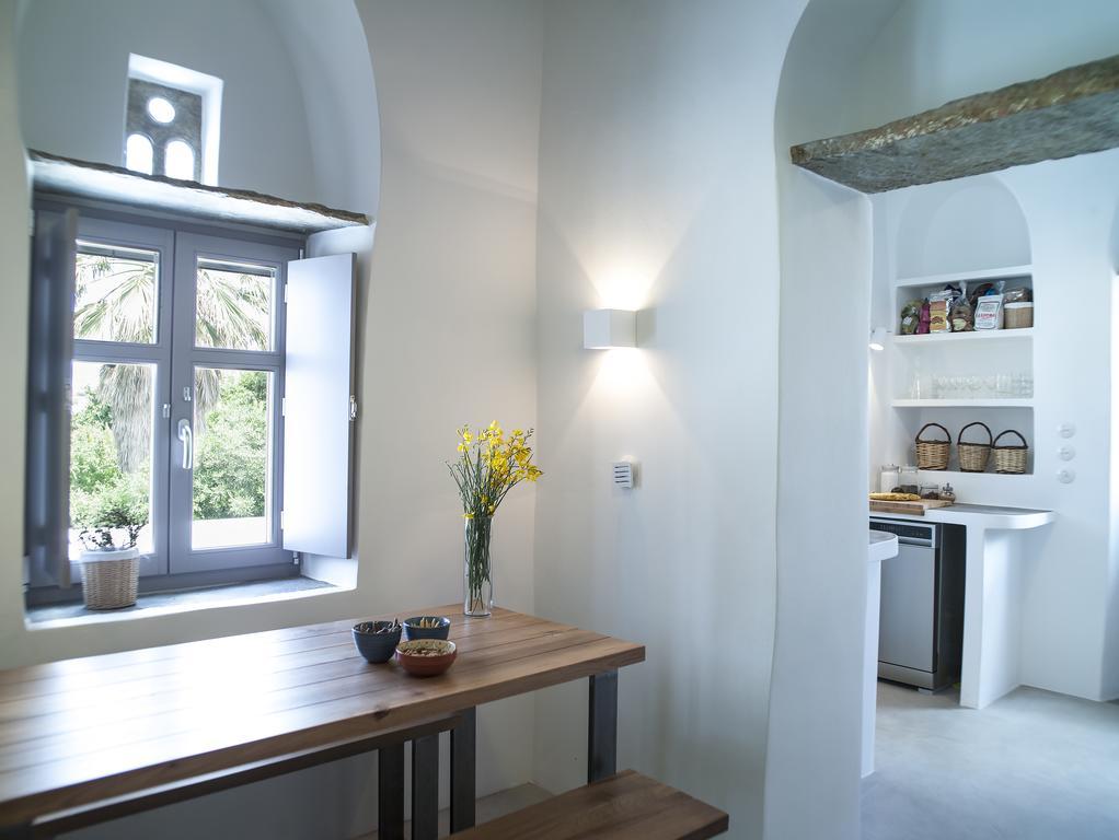 Tutti Blu Tinos Living Space *