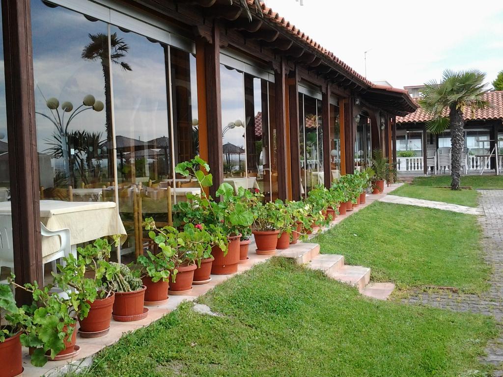 Lidra Hotel 2*