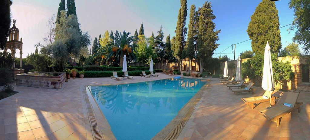Argentikon Luxury Hotel