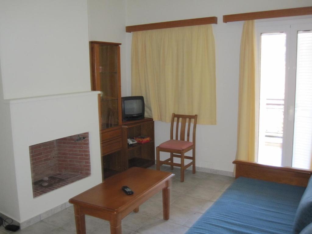 Dionysos Authentic & Village Aparthotel 3*