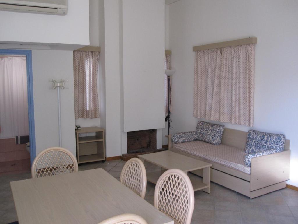 Dionysos Authentic & Village Agia Fotia (Sitia)