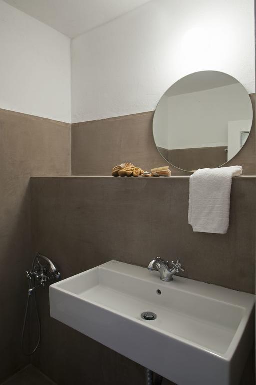 House Apartment *