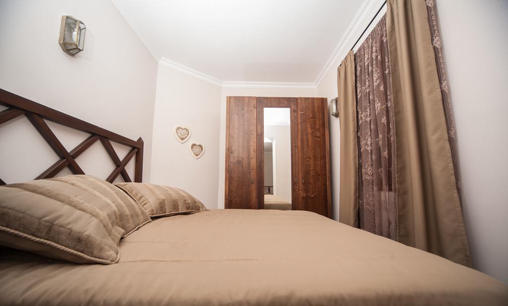Kaminos Boutique Apartment