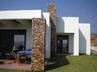 Cristelia Luxury Sea Front & Pool Villa *