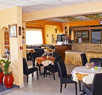 Evrostar Hotel 2*
