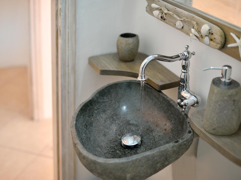 Aegean Pearl 2 *