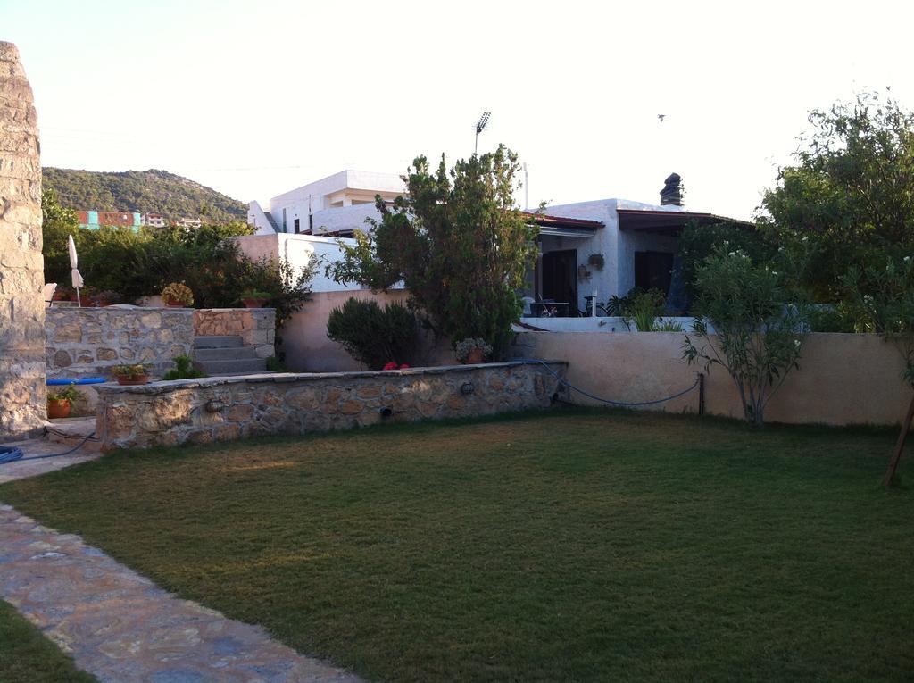 Aigina 3 Bedroom House By The Sea *