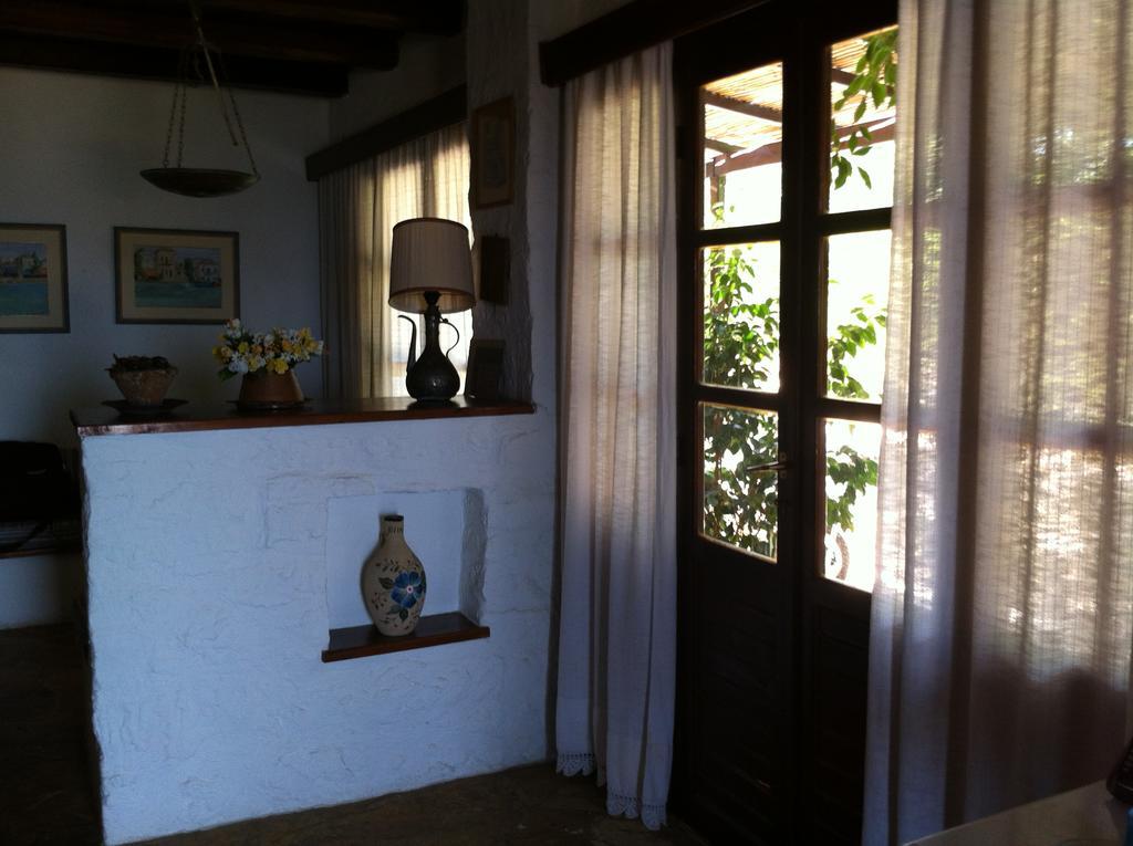 Aigina 3 Bedroom House By The Sea * Vathi (Aegina)