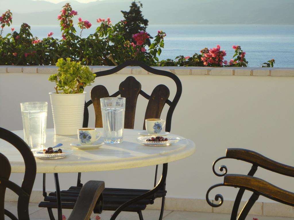 House Aquata Hydra (Saronic Islands)