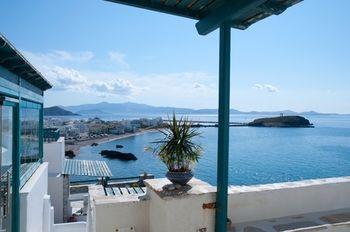 Iliada Aparthotel 2*