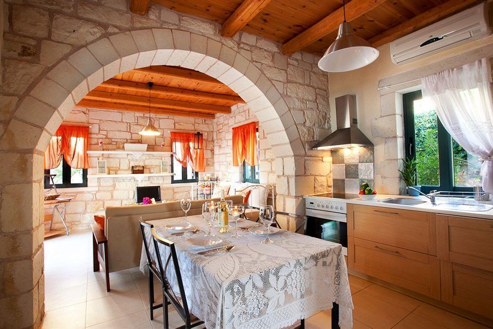 Villa Apollo - Saint George's Retreat Village