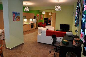 Nymfes Apartment *
