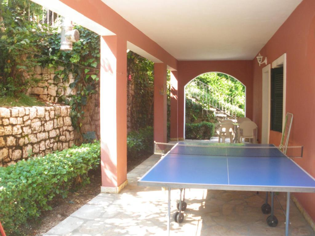Aliki Apartment